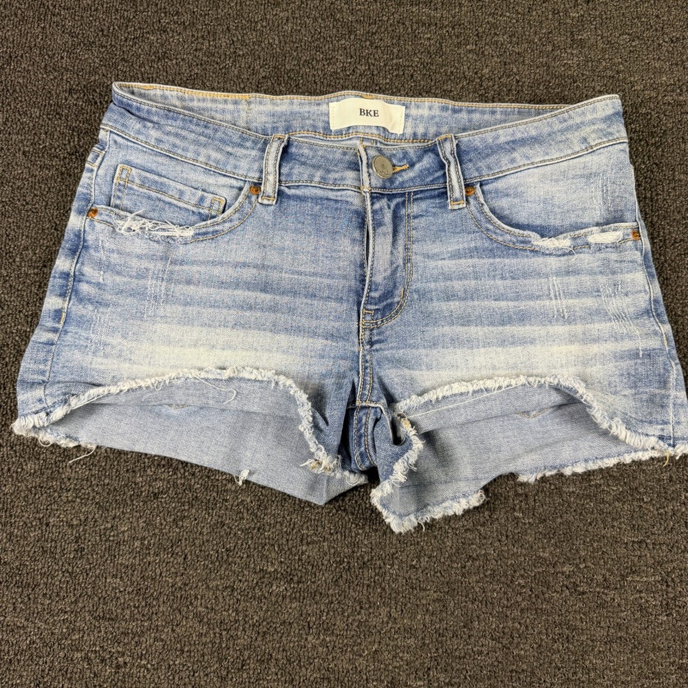 BKE Shorts Womens 28 Stella Light Wash Blue Distressed Raw Hem ABK4030 EUC